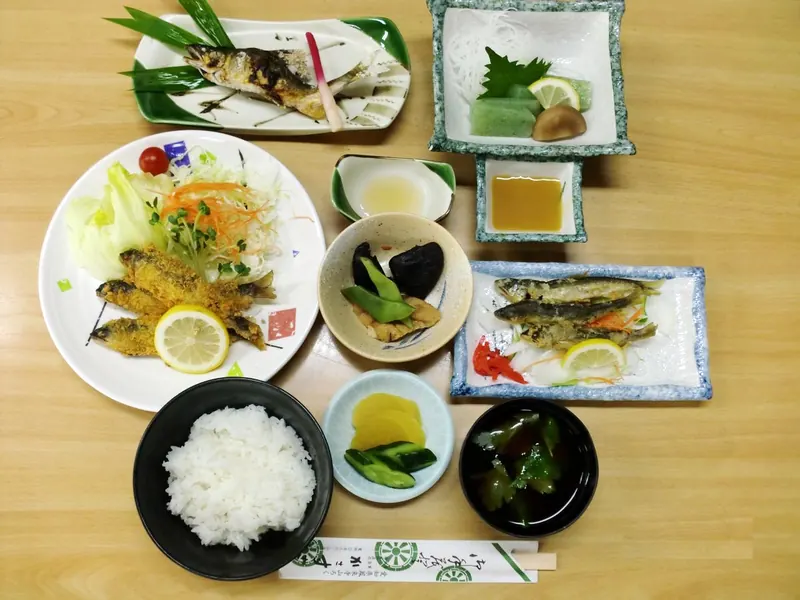 かさすぎの定食